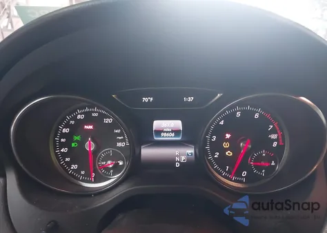 2018 Mercedes-Benz Cla 250 z USA, uszkodzony, nr VIN WDDSJ4EB5JN665171